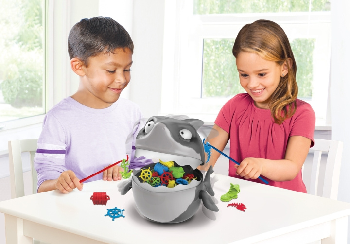 Merchandt Ambassador Shaky Shark (GPF018) in the group TOYS, KIDS & BABY PRODUCTS / Games / Children\'s games at TP E-commerce Nordic AB (D18735)