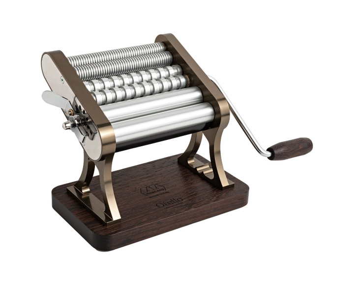Marcato - Otello Champagne Vintage Pasta machine in the group HOME, HOUSEHOLD & GARDEN / Kitchen utensils / Other kitchen tools at TP E-commerce Nordic AB (D18825)