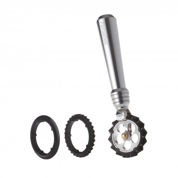 Marcato Pasta Cutter Pastawheel -Silver in the group HOME, HOUSEHOLD & GARDEN / Kitchen utensils / Other kitchen tools at TP E-commerce Nordic AB (D18941)