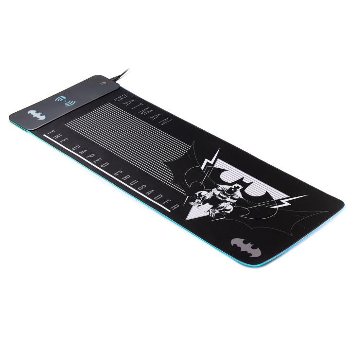 Numskull Batman - Oversize Gaming Mat & Mobile Charger in the group COMPUTERS & PERIPHERALS / GAMING / Mouse pad at TP E-commerce Nordic AB (D20398)