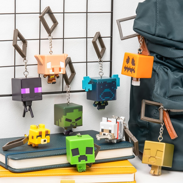 Paladone Minecraft Backpack Buddies Series 3 ( Assorted ) in the group TOYS, KIDS & BABY PRODUCTS / Toys / Figures, Miniatures & accessories at TP E-commerce Nordic AB (D20586)