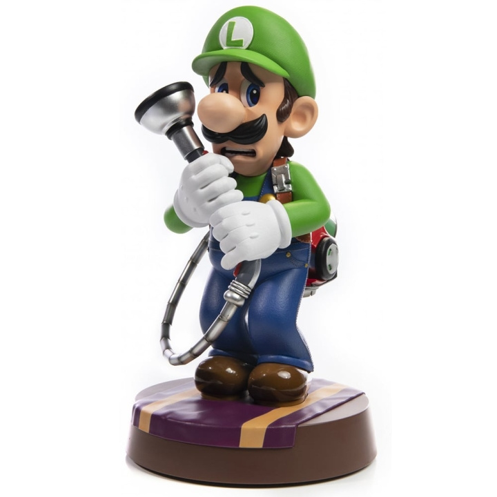 First4Figures - Luigi\'s Mansion: Luigi (Standard) 25cm PVC in the group Sport, leisure & Hobby / Fun stuff / Collector\'s items at TP E-commerce Nordic AB (D20655)