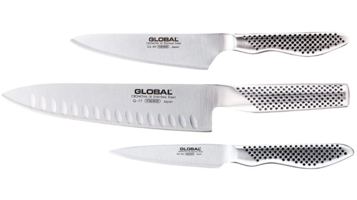 GLOBAL Classic 3 Piece Knife Set with Fluted Cooks Knife (G-773889) in the group HOME, HOUSEHOLD & GARDEN / Kitchen utensils / Kitchen knives & Knife sharpeners at TP E-commerce Nordic AB (D21573)