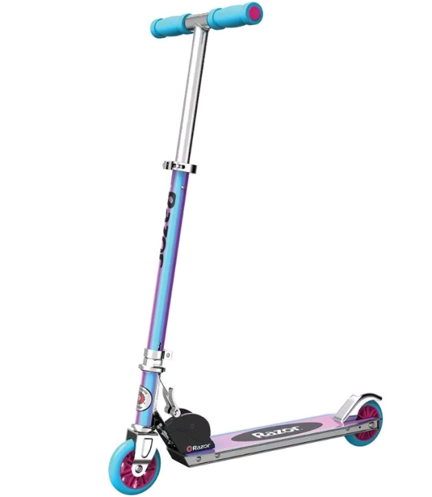 Razor Kick Scooter - Special Edition - Holograph (13073089) in the group TOYS, KIDS & BABY PRODUCTS / Outdoor toys / Bicycles & Scooters at TP E-commerce Nordic AB (D24533)