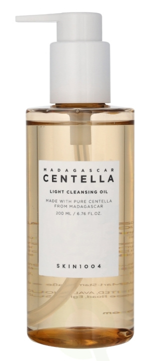 SKIN1004 Madagascar Centella Light Cleansing Oil 200 ml in the group BEAUTY & HEALTH / Skin care / Face / Cleaning at TP E-commerce Nordic AB (D25395)