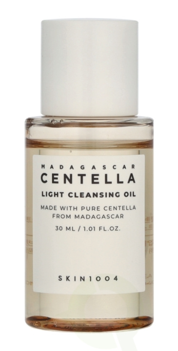 SKIN1004 Madagascar Centella Light Cleansing Oil 30 ml in the group BEAUTY & HEALTH / Skin care / Face / Cleaning at TP E-commerce Nordic AB (D25403)