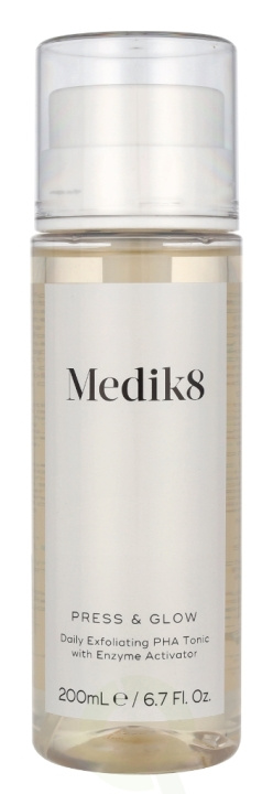 Medik8 Press & Glow Toner 200 ml in the group BEAUTY & HEALTH / Skin care / Face / Face Water & Facemist at TP E-commerce Nordic AB (D28233)