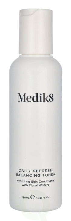 Medik8 Daily Refresh Balancing Toner 150 ml in the group BEAUTY & HEALTH / Skin care / Face / Face Water & Facemist at TP E-commerce Nordic AB (D28249)