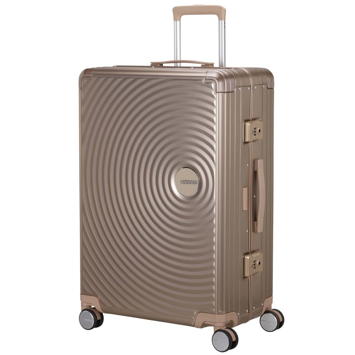 American Tourister Resväska Soundbox Aluminium 77 Large Bronze in the group Sport, leisure & Hobby / Travel accessories / Suitcases at TP E-commerce Nordic AB (D34373)