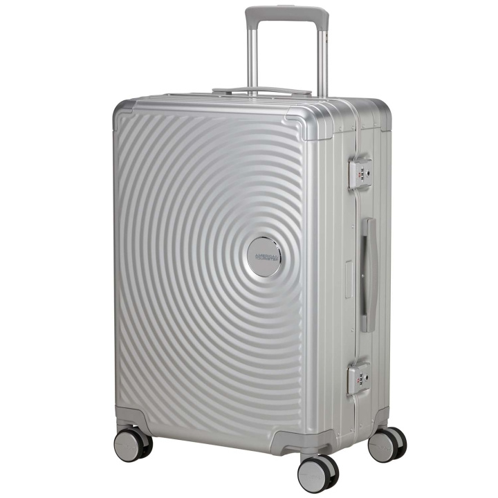 American Tourister Resväska Soundbox Aluminium 68 Medium Silver in the group Sport, leisure & Hobby / Travel accessories / Suitcases at TP E-commerce Nordic AB (D34456)