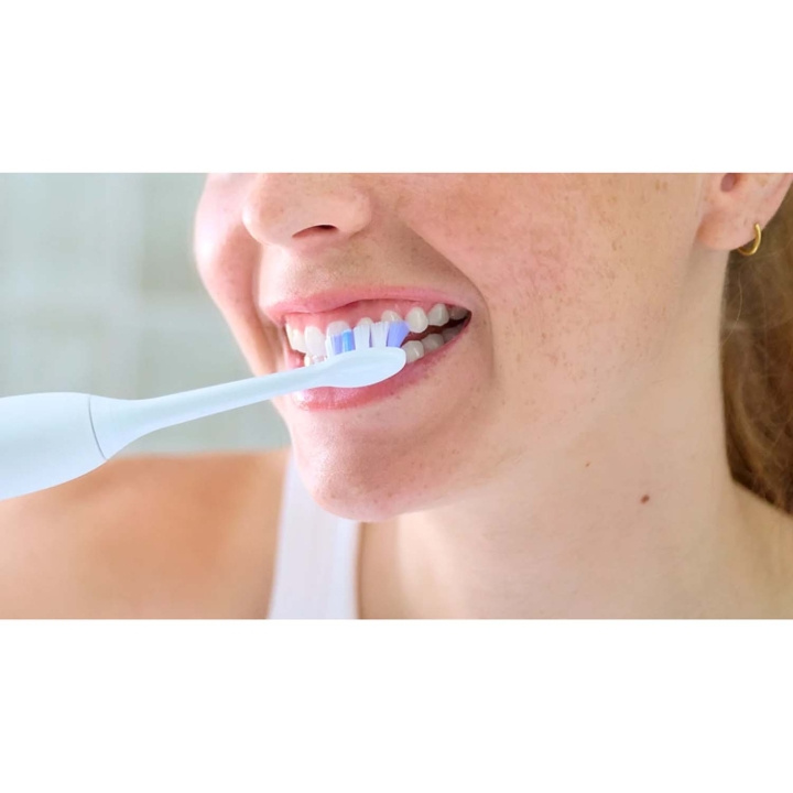 Philips Borsthuvud Sonicare Sensitive 8st HX6058/87 in the group BEAUTY & HEALTH / Oral care / Accessories for electric toothbrushes at TP E-commerce Nordic AB (D35084)