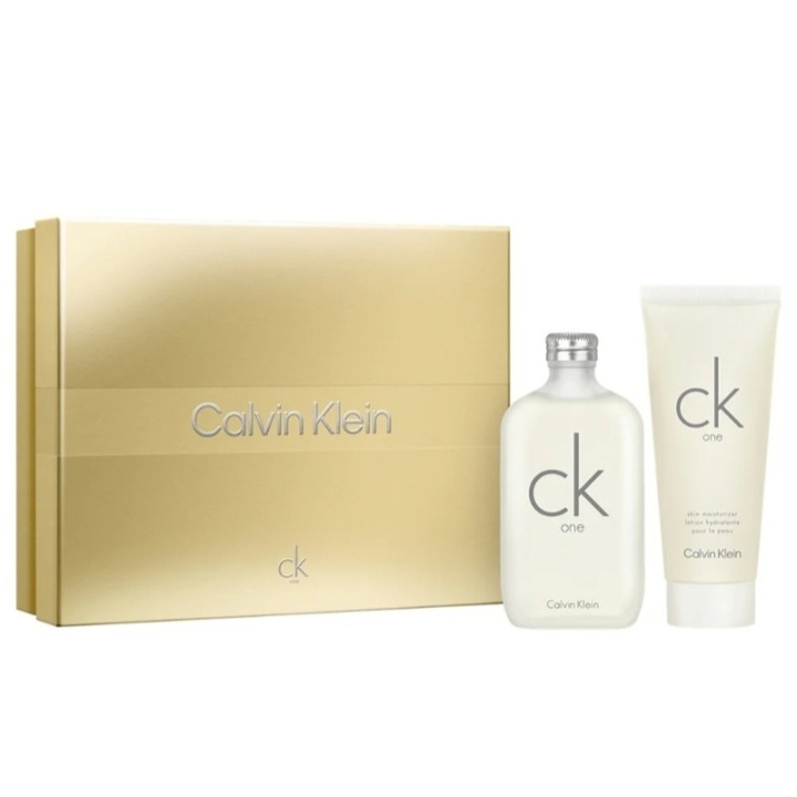 Calvin Klein Giftset Calvin Klein Ck One Edt 200ml + Body Lotion 200ml in the group BEAUTY & HEALTH / Fragrance & Perfume / Perfumes at TP E-commerce Nordic AB (D35673)