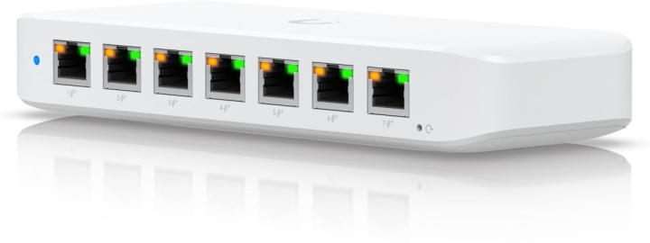 Ubiquiti UniFi USW-Ultra (42W) 8-Port PoE Switch without Power Supply in the group COMPUTERS & PERIPHERALS / Network / Routrar at TP E-commerce Nordic AB (D40443)