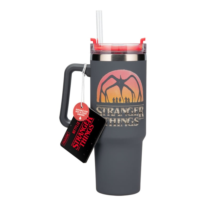 Paladone Stranger Things 5 900ml Insulated Cup and Straw in the group Sport, leisure & Hobby / Outdoor recreation / Thermoses & Water Bottles at TP E-commerce Nordic AB (D41460)