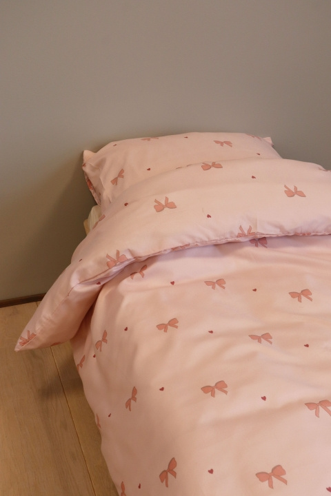 BrandMac Bed Linen - Adult Size 140 x 200 cm - Pink Bow (1029587) in the group HOME, HOUSEHOLD & GARDEN / Interior / Bedding at TP E-commerce Nordic AB (D43568)