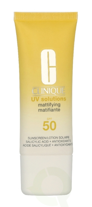 Clinique UV Solutions Mattifying Sunscreen SPF50 40 ml in the group BEAUTY & HEALTH / Skin care / Tanning / Sunscreen at TP E-commerce Nordic AB (D43779)