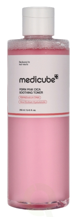 Medicube PDRN Pink Cica Soothing Toner 250 ml in the group BEAUTY & HEALTH / Skin care / Face / Face Water & Facemist at TP E-commerce Nordic AB (D44197)