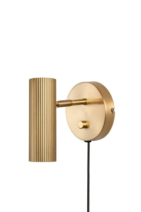 Globen Lighting Vägglampa Hubble mässing Globen Lighting in the group HOME ELECTRONICS / Lighting / Wall lights at TP E-commerce Nordic AB (D44316)