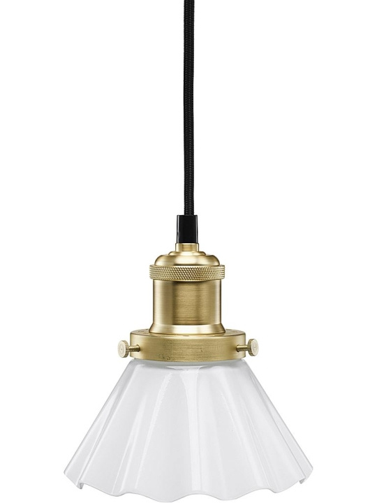 PR Home Fönsterlampa August 3121510 Opal 15cm PR Home in the group HOME ELECTRONICS / Lighting / Ceiling lights at TP E-commerce Nordic AB (D44719)