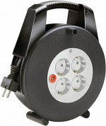 Brennenstuhl kabelvinda 4xCEE 7/4, 1xCEE 7/7, IP 44,brytare, 15m,svart