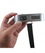 Digital luggage scale with built-in thermometer Digital luggage scale with built-in thermometer