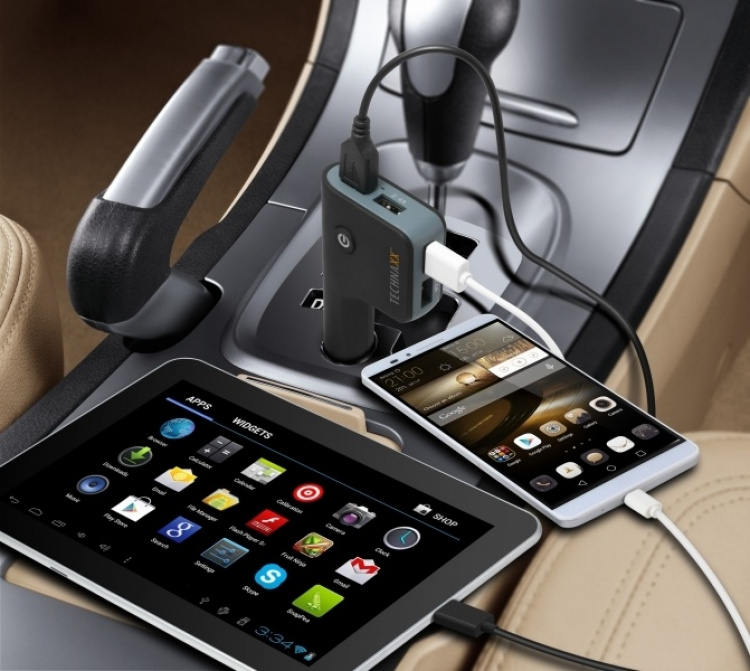 Technaxx Car Holder for Smartphones + Car Charger with 4x USB Port (TE08) Technaxx Car Holder for Smartphones + Car Charger with 4x USB Port (TE08)