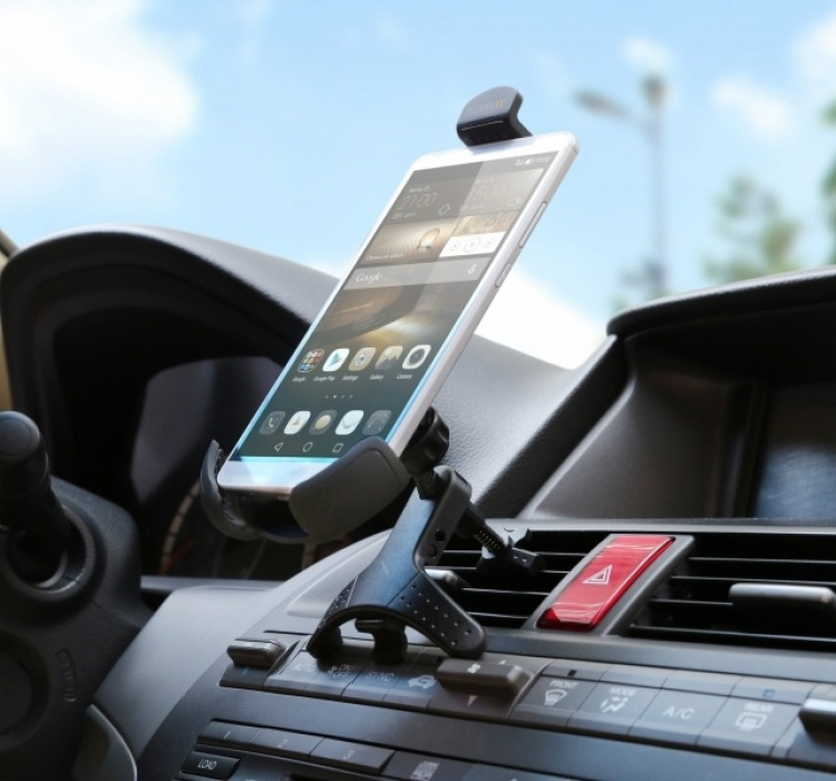 Technaxx Car Holder for Smartphones + Car Charger with 4x USB Port (TE08) Technaxx Car Holder for Smartphones + Car Charger with 4x USB Port (TE08)