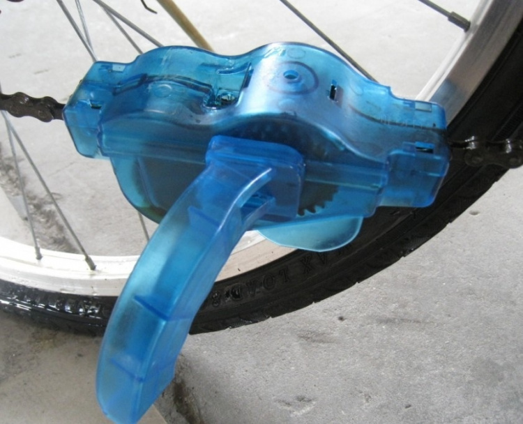 Chain cleaner for bicycle (Blue)