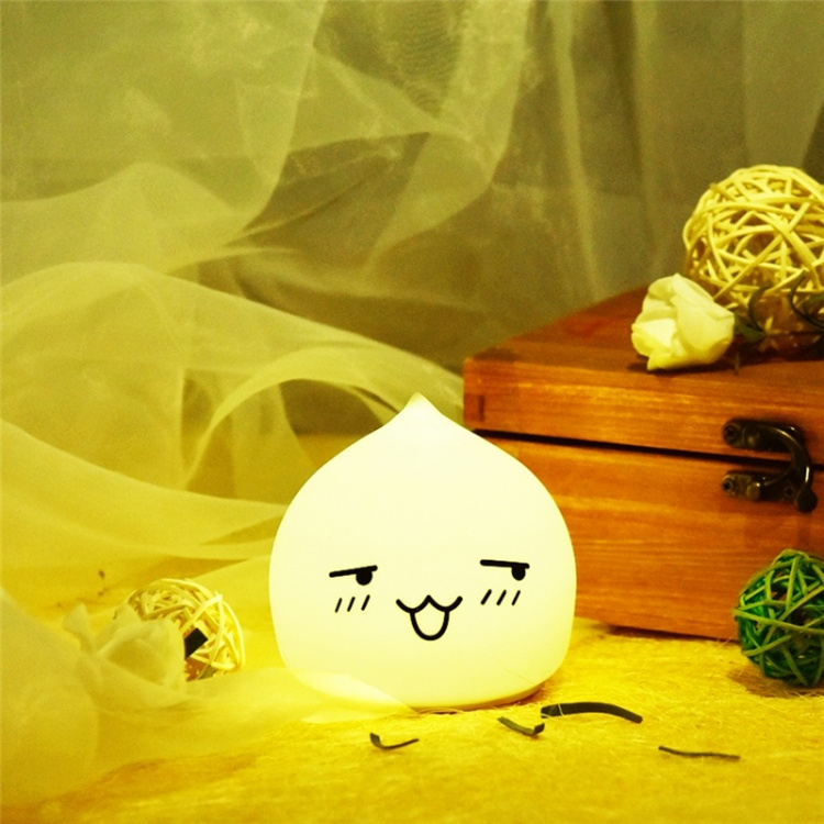 Waterdrop Light LED, lights up in 7 different colors. Waterdrop Light LED, lights up in 7 different colors.