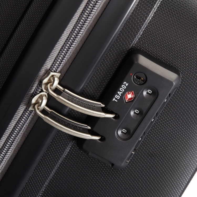 American Tourister Bon Air Spinner M Svart (85A09002) American Tourister Bon Air Spinner M Svart (85A09002)