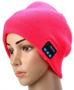 Knitted beanie with built-in Bluetooth headphones, Cerise Knitted beanie with built-in Bluetooth headphones, Cerise