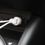 Gear Charger 12V 2xUSB 2,4A White MicroUSB Cable 1m