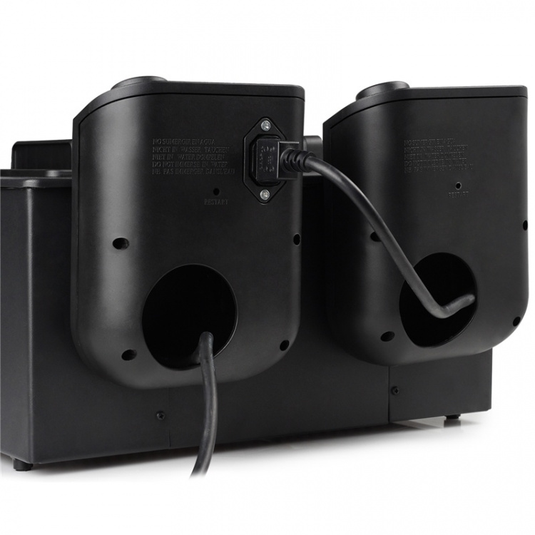 <p><strong>A double fryer with extra volume: 2x3 liters, with two cooling zones.</strong></p><p>The cooling zones ensure that leftovers do not stick: for better taste and less odor! The temperature can be regulated separately. Two inner pans ensure that d <p><strong>A double fryer with extra volume: 2x3 liters, with two cooling zones.</strong></p><p>The cooling zones ensure that leftovers do not stick: for better taste and less odor! The temperature can be regulated separately. Two inner pans ensure that d