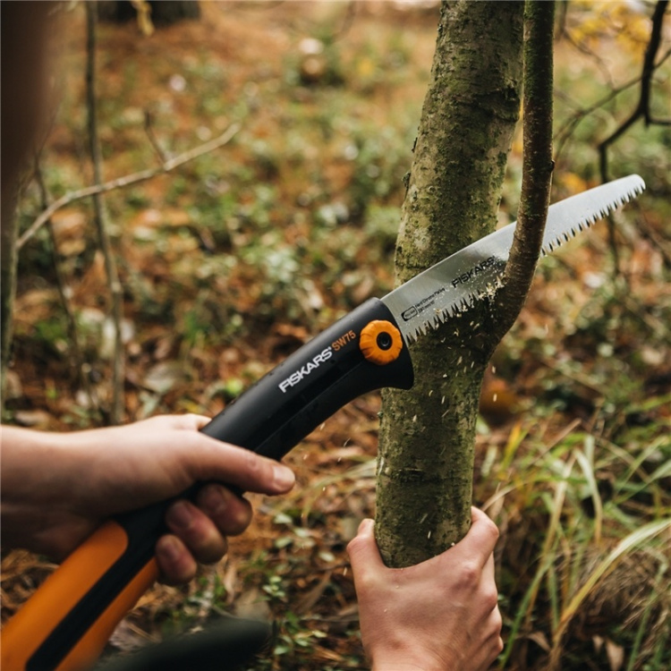 Fiskars Trädgårdssåg SW75 L Xtract Fiskars Trädgårdssåg SW75 L Xtract