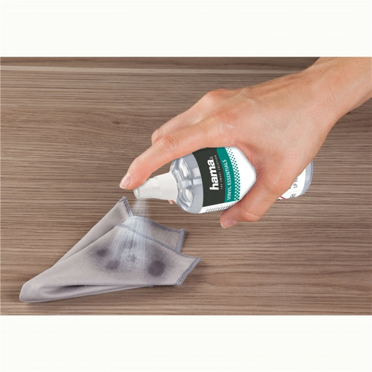 Hama Record Cleaning Kit, brush + 100ml Hama Record Cleaning Kit, brush + 100ml
