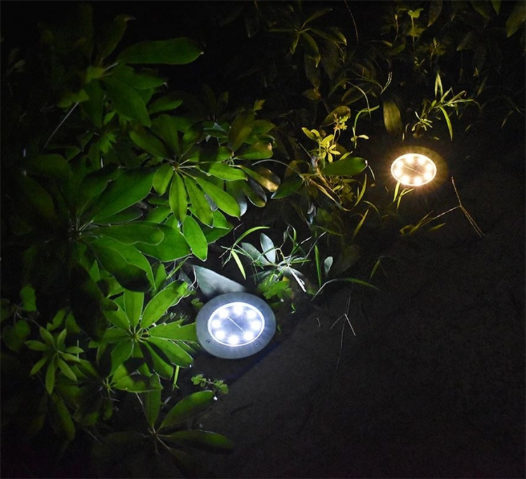 Solar-powered garden lamp - Cool white