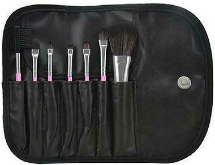 Professional gentle makeup brushes, 7-pack, pink. Professional gentle makeup brushes, 7-pack, pink.