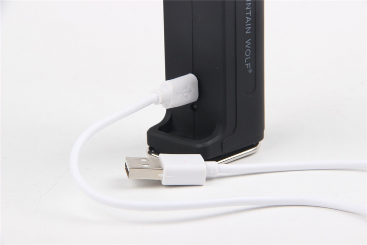 Rechargeable Flashlight 2000mAh, Black Rechargeable Flashlight 2000mAh, Black