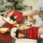 Pot holder with decorative Christmas motif