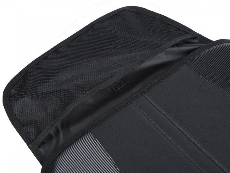 Car seat cover with practical storage pocket - protects from dirt Car seat cover with practical storage pocket - protects from dirt