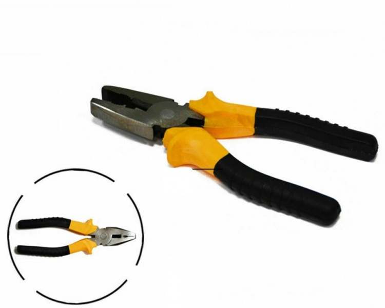 Small toolbox with 11 tools Small toolbox with 11 tools