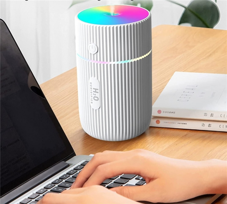 Humidifier with LED lights, White