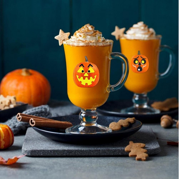 500 Halloween stickers, Roll 500 Halloween stickers, Roll