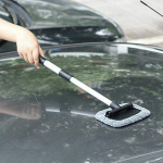Windscreen cleaner with telescopic handle