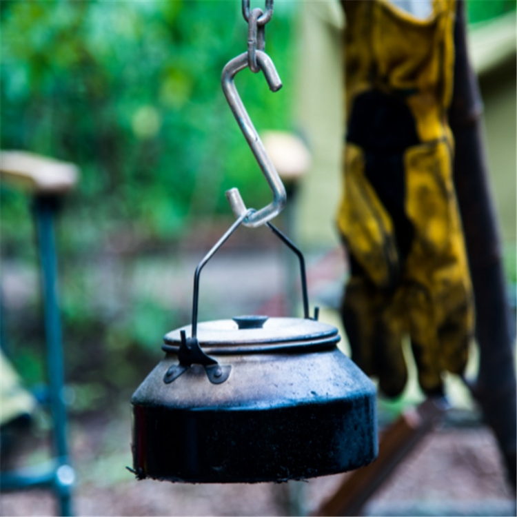 Tripod holder with hook