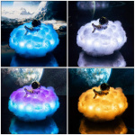 Night light - Fluffy cloud with Astronaut
