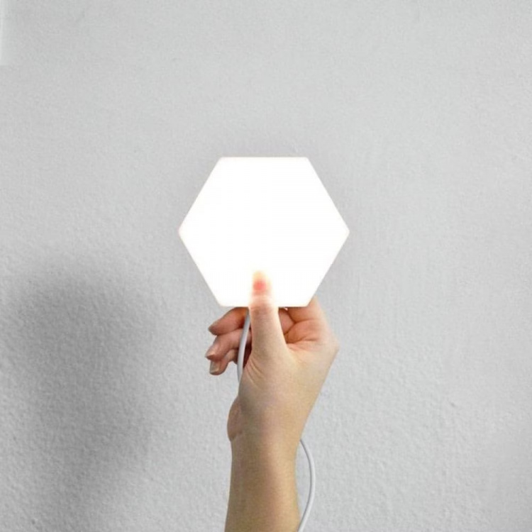 Hexagonal LED-Light - Wall Lighting with RGB, 5 Hexagon Modules, incl Remote Control