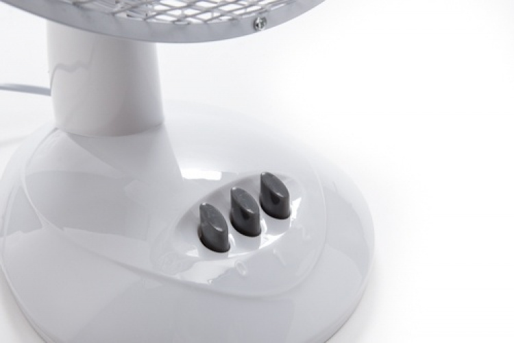 Adler AD 7302 table fan, 60W, 23 cm, white