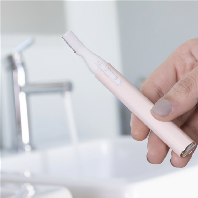 InnovaGoods Faderm Dermaplaning & Trimmer InnovaGoods Faderm Dermaplaning & Trimmer