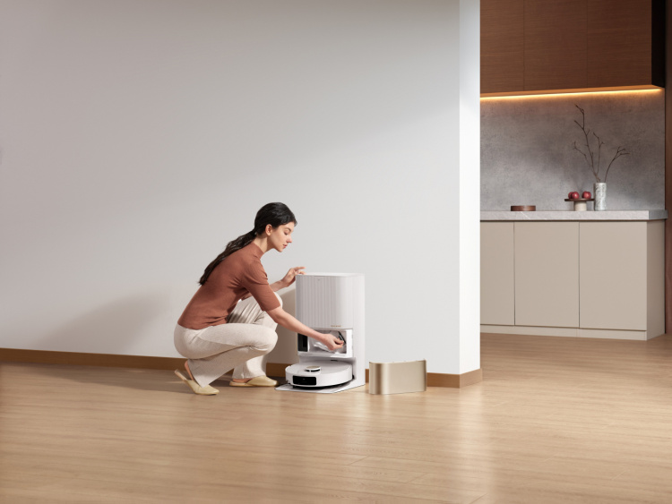 Dreame X40 Ultra Robot vacuum cleaner, White